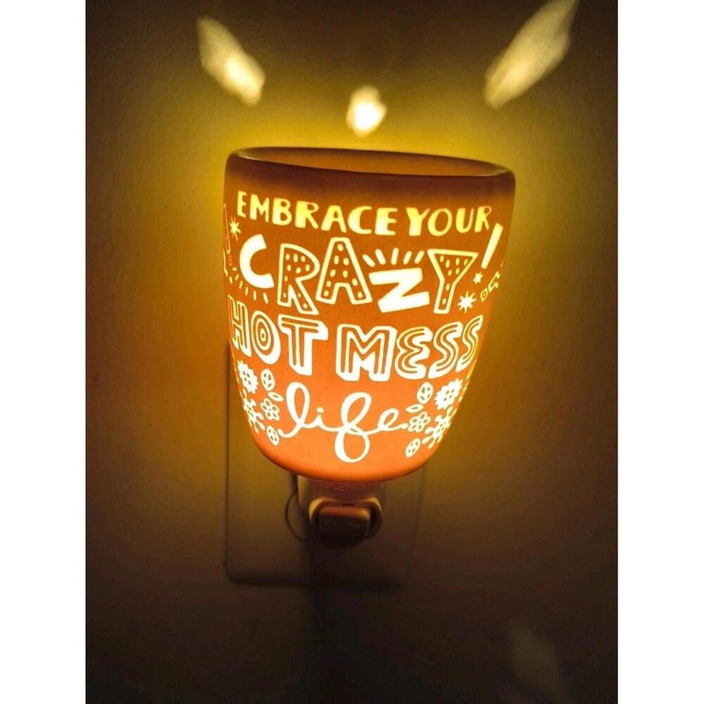 Scentsy Crazy Hot Mess Gray Mini Warmer Wall Plug-In Etched Design New Bulb